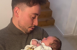 Slovenski pevec objavil prvo fotografijo s svojo nečakinjo