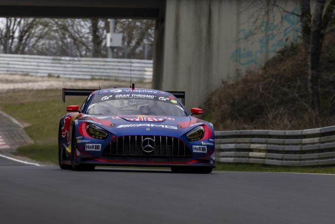 Max Verstappen preizkusil še japonski dirkalnik serije Super GT