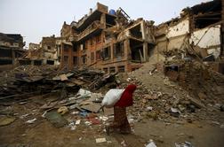 Nepalska statistika: uničenih pol milijona hiš, najmanj 7.700 žrtev