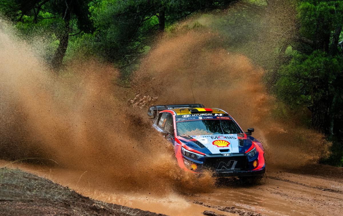 Thierry Neuville reli Akropolis | Thierry Neuville | Foto Red Bull Content Pool
