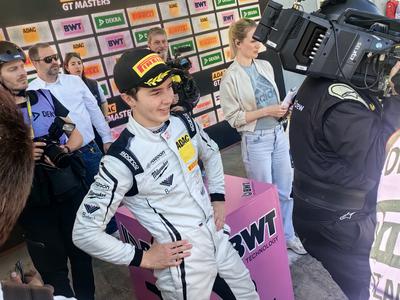 Prvi “pole position” in zmagovalne stopničke - sanjski začetek sezone za Marka Kastelica