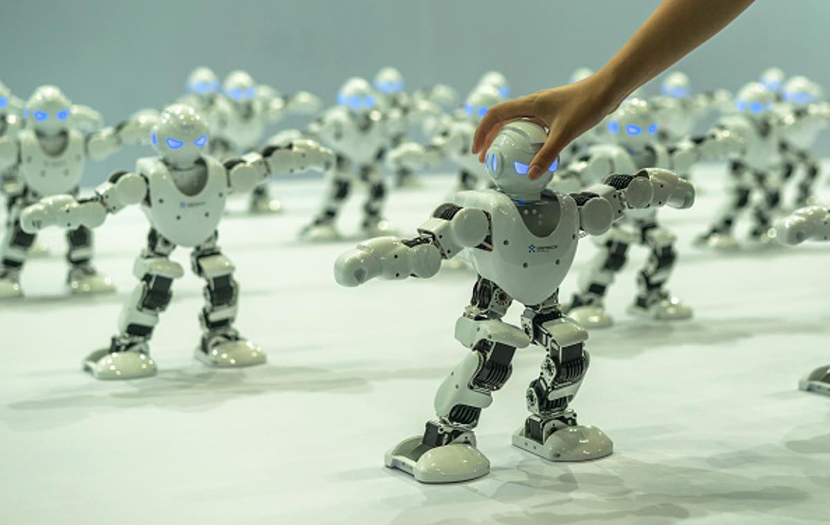 umetna inteligenca roboti