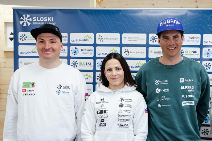 Rok Marguč Žan Košir Gloria Kotnik | Roka Marguča, Glorio Kotnik in Žana Koširja do konca sezone čakata še zadnja tekma svetovnega pokala in svetovno prvenstvo. | Foto Aleš Fevžer