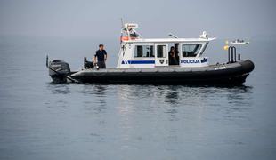 Slovenija ne bo kupila novega policijskega čolna