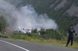 Kfor mejna prehoda s Srbijo razglasil za vojno območje