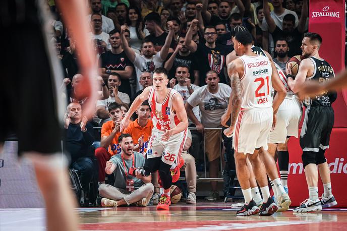 Nemanja Nedović | Nemanja Nedović je bil trn v peti obrambe Partizana. | Foto ABA League j.t.d./Dragana Stjepanovic