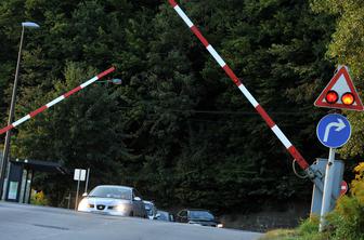 Pozor, preverite, kje ne delujejo železniške zapornice