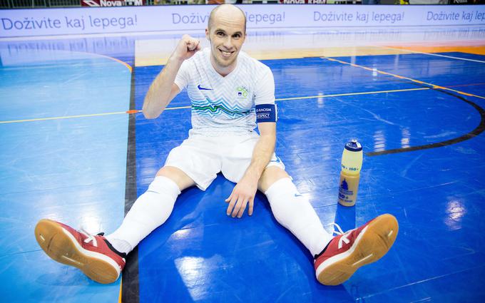 Slovenski kapetan Igor Osredkar je po tekmah pogosto brez dlake na jeziku. | Foto: Vid Ponikvar