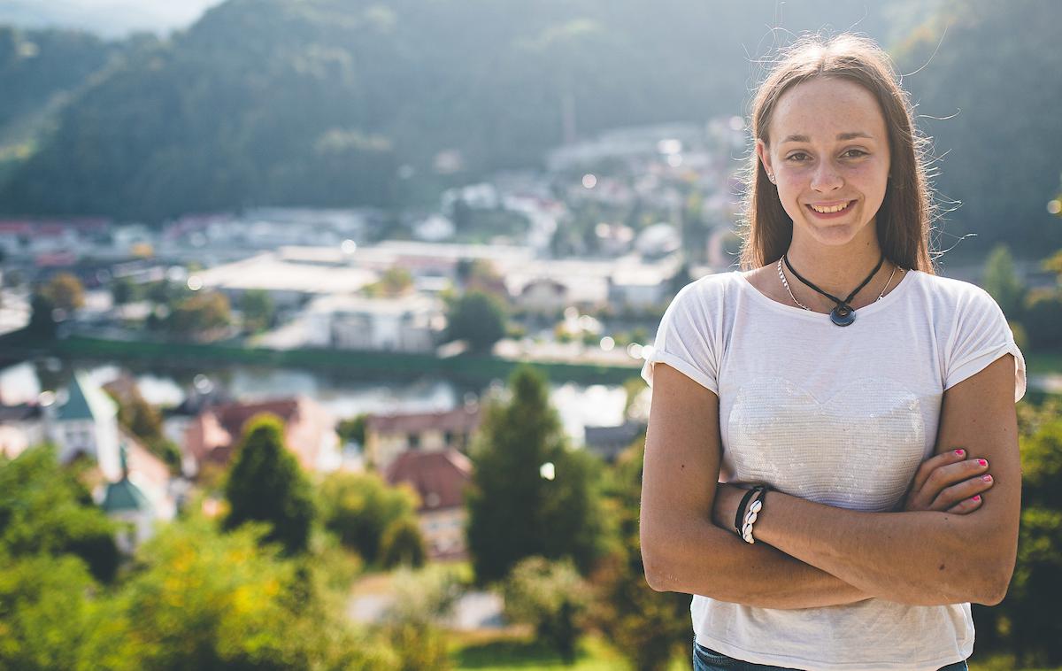 Sara Čotar | 16-letna Sara Čopar je mladi up slovenskega plezanja. Z nedavnega svetovnega mladinskega prvenstva v Rusiji se je vrnila s tremi medaljami, od tega sta dve zlati in ena srebrna. Obiskali smo jo v Laškem, njenem domačem mestu. | Foto Grega Valančič/Sportida