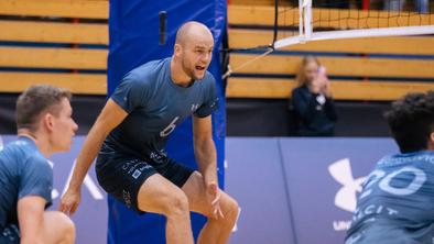 Kamničani še brez izgubljenega niza, ACH Volley enega oddal v Kranju