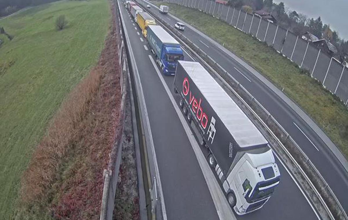 A1/E57, Maribor - Ljubljana, počivališče Zima, pogled proti Celju | Na fotografiji je cesta A1/E57, Maribor - Ljubljana, počivališče Zima, pogled proti Celju.  | Foto DARS