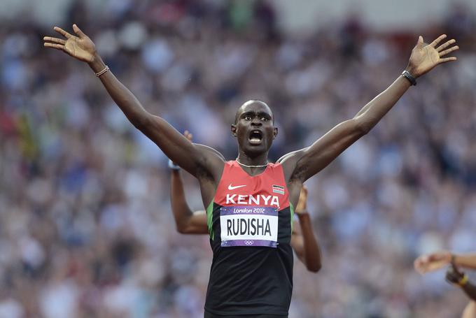 Takole se je 9. avgusta 2012 veselil svetovnega rekorda in olimpijskega naslova v Londonu. | Foto: Reuters