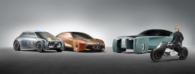 Predstavljena vozila v zavetju visoke tehnologije in storitvami odgovarjajo na prej naštete izzive, še vedno pa ohranjajo vrednote korenin posamezne znamke. Ključne teme, rdeča nit celotne  flote za naslednje stoletje, pa je avtonomna vožnja z ničelnimi izpusti. | Foto: BMW