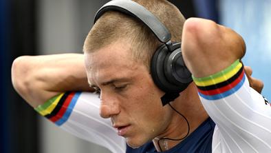 Kaj o prestopni sagi Evenepoela k Rogliču pravi njegov nekdanji šef?