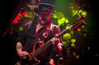 Umrl je Lemmy, frontmen skupine Motörhead