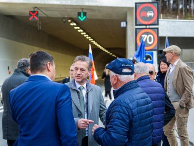 Odprli navezovalno cesto in predor Konovo na severnem delu tretje razvojne osi #foto
