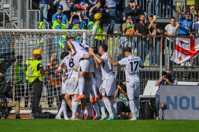 Napoli | Napoli je tesno premagal Empoli in ostal na prvem mestu. | Foto Guliverimage