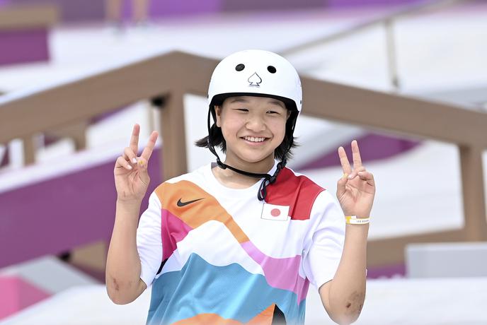 Šele 13-letna Japonka je postala najmlajša olimpijska prvakinja