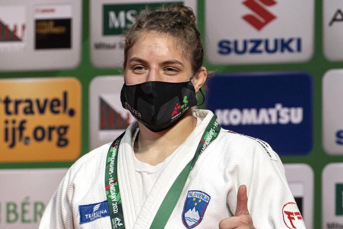Andreja Leški peta v Uzbeksitanu