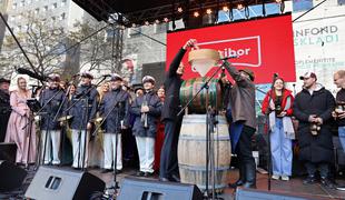 Martinovanje v Mariboru pritegnilo nepregledno množico