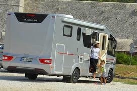 Adria sonic 710 SL supreme - test integriranega avtodoma