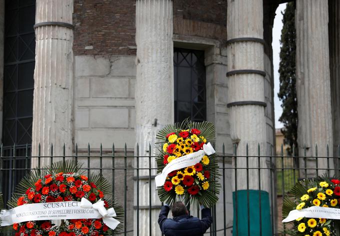 Rim pogrebniki protest | Foto: Reuters