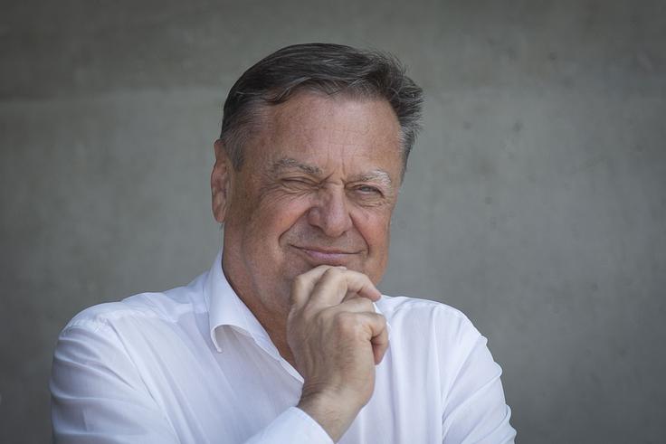 Ljubljanski župan Zoran Janković je napovedal, da bo zaradi rekonstrukcije železniškega nadvoza promet na Dunajski cesti oviran vsaj pol leta.  | Foto: Ana Kovač