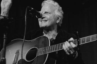 Umrl avtor pop uspešnic, ki je ustvaril tudi Madonino Like a Virgin