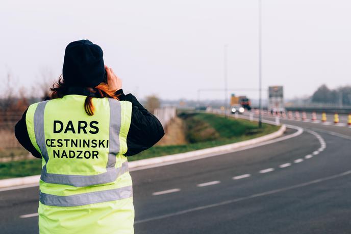 Dars | Darsovi nadzorniki bodo še naprej opravljali svoje delo in zaustavili voznike, ki jih bodo brez vinjete ujele avtocestne kamere.