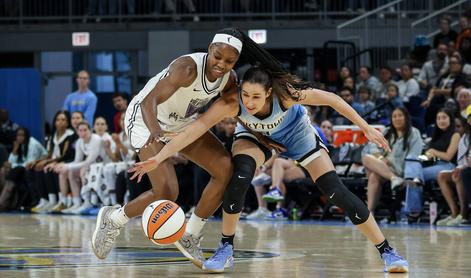 Košarkarice WNBA zgrožene zaradi spolnih igrač, vrženih na igrišče