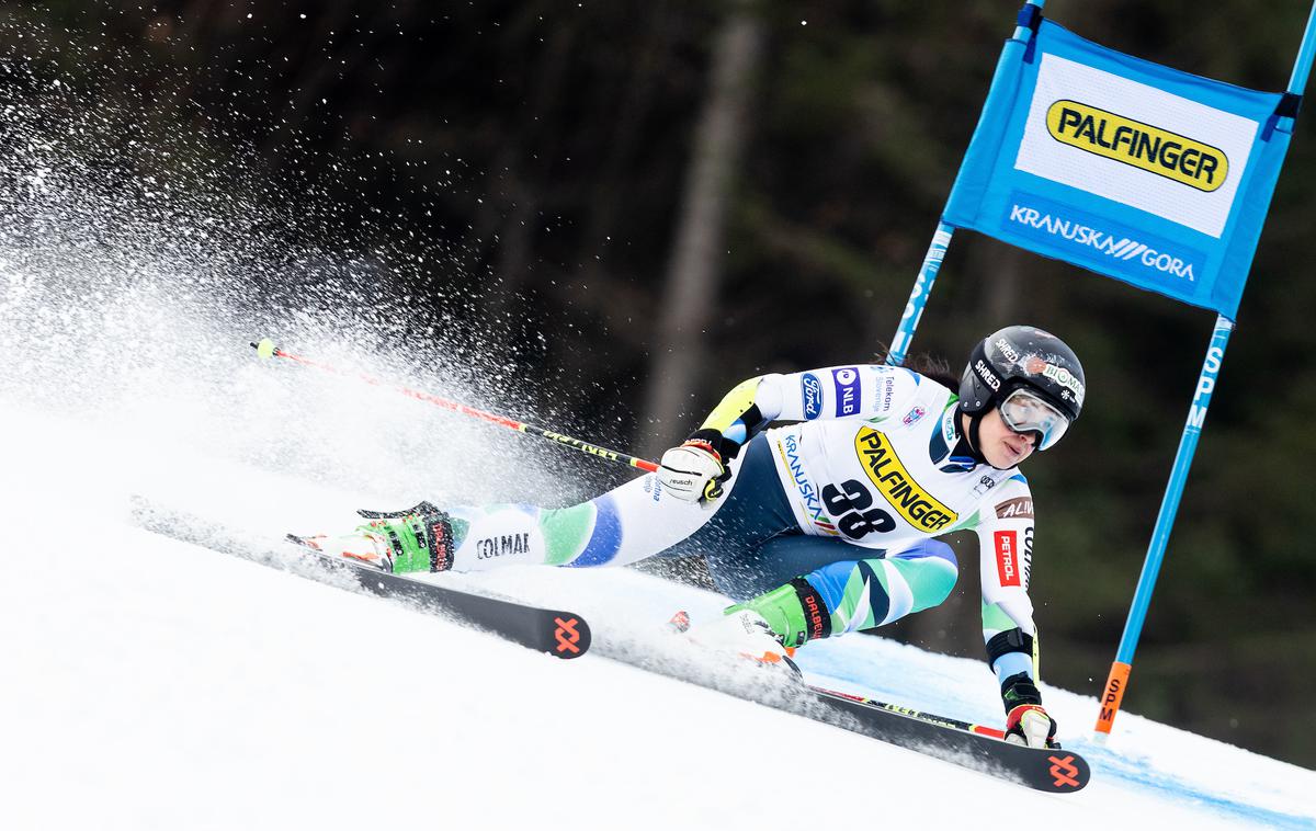 Tina Robnik Zlata Lisica | Tina Robnik je utrpela hudo poškodbo kolena. | Foto Vid Ponikvar/Sportida