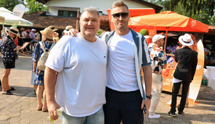Kdo je na piknik pod klobuki prišel brez klobuka? #foto