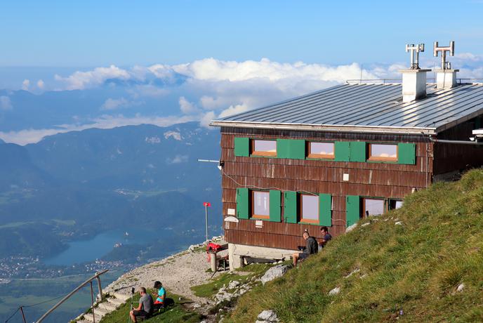 Kar 48 planinskih koč bo dobilo novo podobo