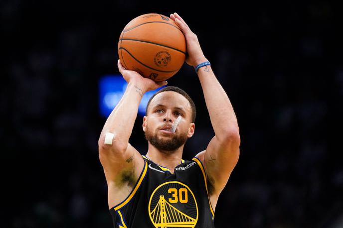 Warriors Stephen Curry | Na četrti tekmi finala je dal Curry 43 točk. | Foto Reuters