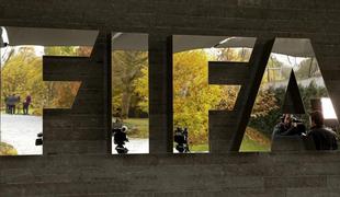 Pet kandidatov za Blatterjevega naslednika, Platinija zaradi suspenza še ni med njimi