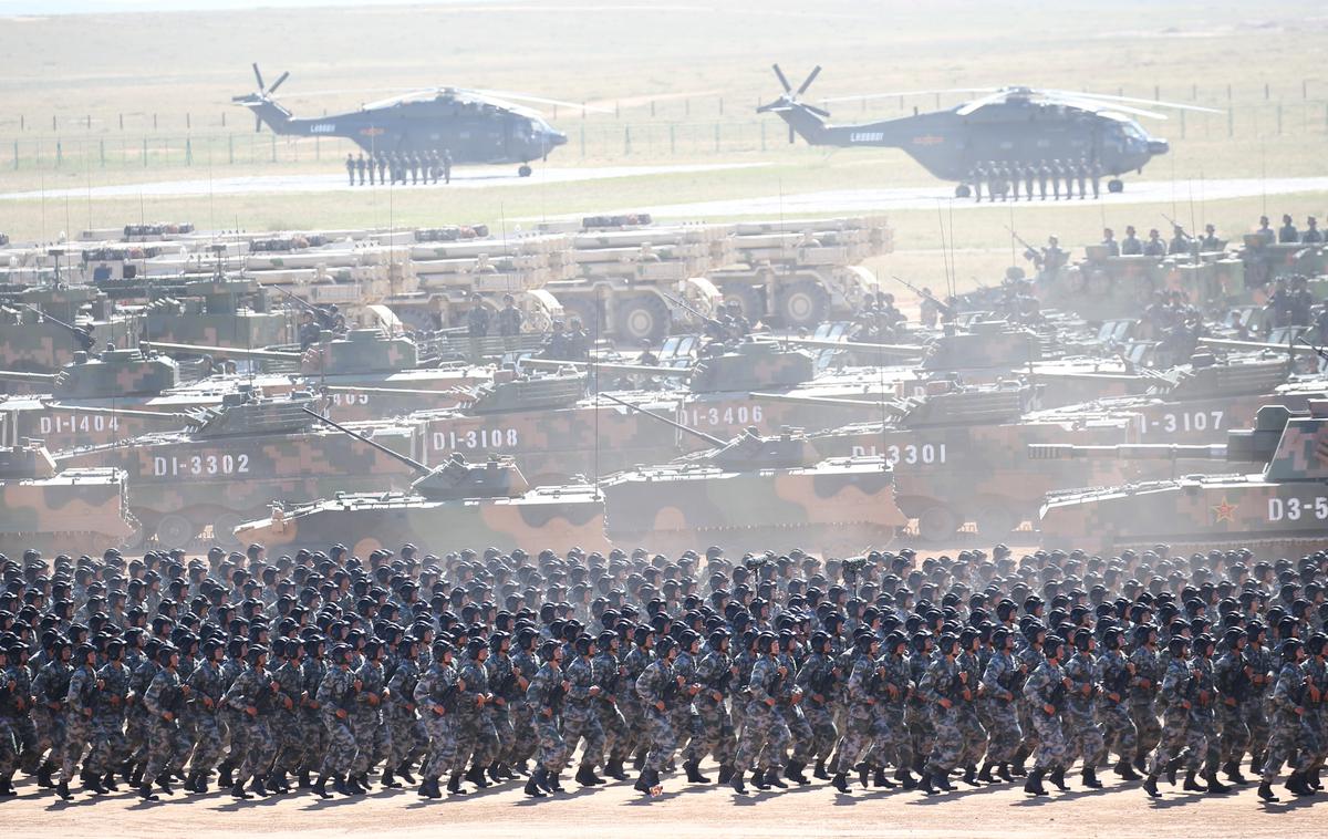 Kitajska vojska, kitajski vojaki | Samo prebivalci Tajvana lahko odločajo o svoji prihodnosti, je opozorila otoška vlada in zavrnila trditve Pekinga o suverenosti. | Foto Guliverimage