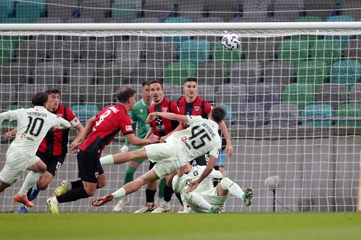 Olimpija je na koncu slavila z 2:0. | Foto: Aleš Fevžer