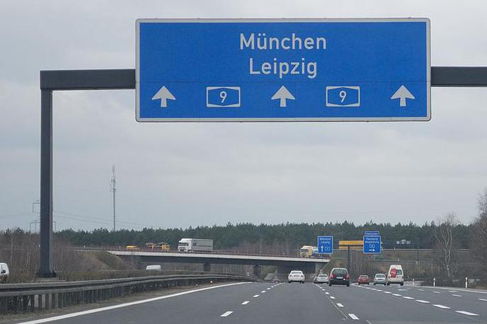 Nemčija avtocesta A9 | Tudi deli nemškega "Autobahna" bodo predvidoma naslednje leto zaprti za avtomobile s starejšimi dizelskimi motorji. Fotografija je simbolična. | Foto Wikimedia Commons