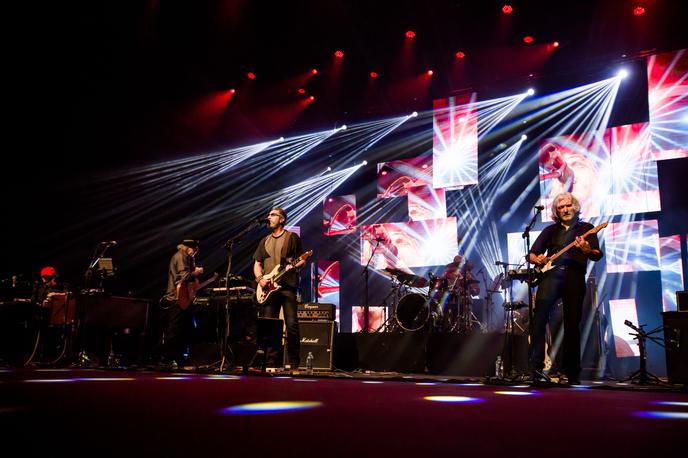 Dire Straits | Skupina Dire Straits Legacy na koncertih preigrava stare uspešnice. Pravijo, da gre za nekakšno evolucijo skupine in njene glasbe, ki je v svetu pustila neizbrisen pečat. | Foto Dire Straits Legacy