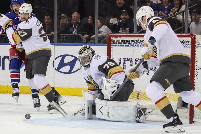 Vegas Golden Kinights | Hokejisti moštva Vegas Golden Knights so nazadnje v podaljšku strli NY Rangerse, zdaj pa jih čaka še spopad z NY Islandersi. | Foto Reuters