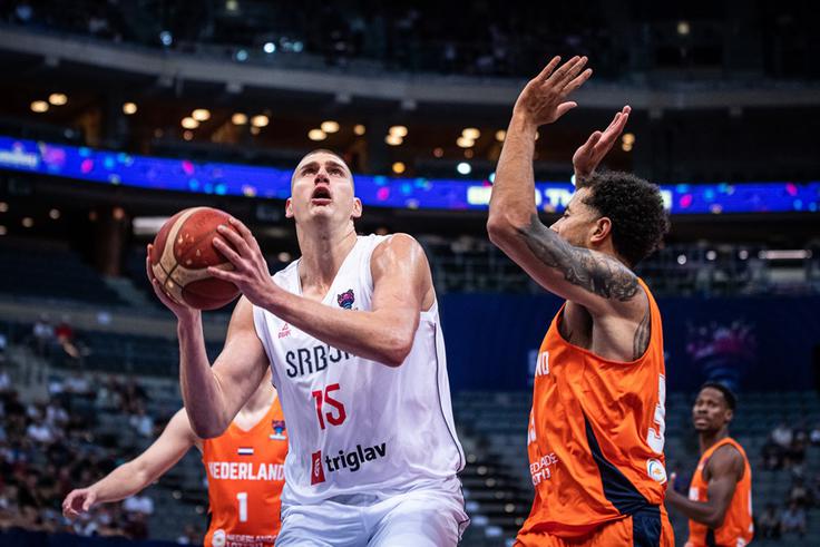Nikola Jokić je bil z 19 točkami prvi strelec Srbije. | Foto: FIBA