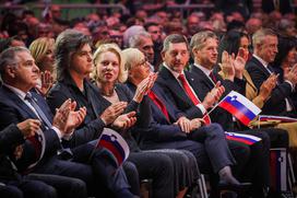 Urška Klakočar Zupančič in Bor Zuljan