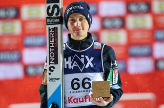 Domen Prevc le za Japoncem, odličen tudi Lanišek, točke dosegel še Zajc