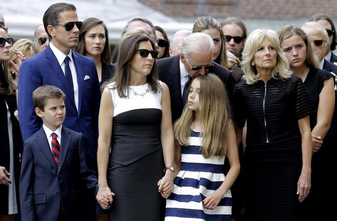 Hunter Biden ob svakinji Hallie na pogrebu svojega brata Beauja Bidna | Foto: Guliverimage/AP