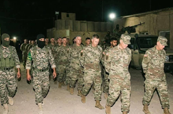 Fotografije ujetih vojakov ZDA v Iranu burijo duhove: "Sveta pomagavka, če je to res ..."