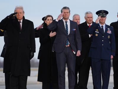 Scenarij za vojno z Iranom? Trumpov krog si želi povoda.