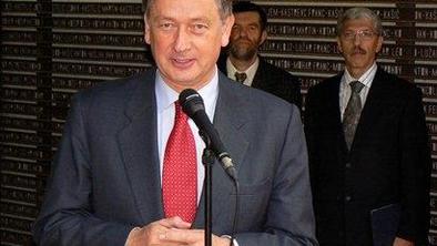 Türk odprl novo stalno arheološko razstavo Dolenjskega muzeja