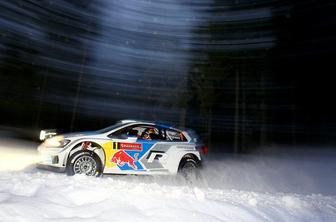 Po prvem resnem dnevu dirkanja na švedskem snegu vodi Ogier