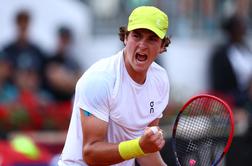 Novak Đoković suveren, brazilski najstnik navdušil s krstno izvedbo