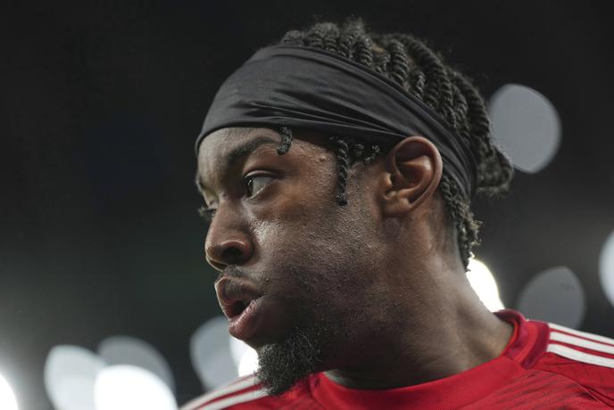 Elanga v Newcastle, Tillman k Bayerju, Rozman se vrača k Aluminiju, Jakupović za Bravo